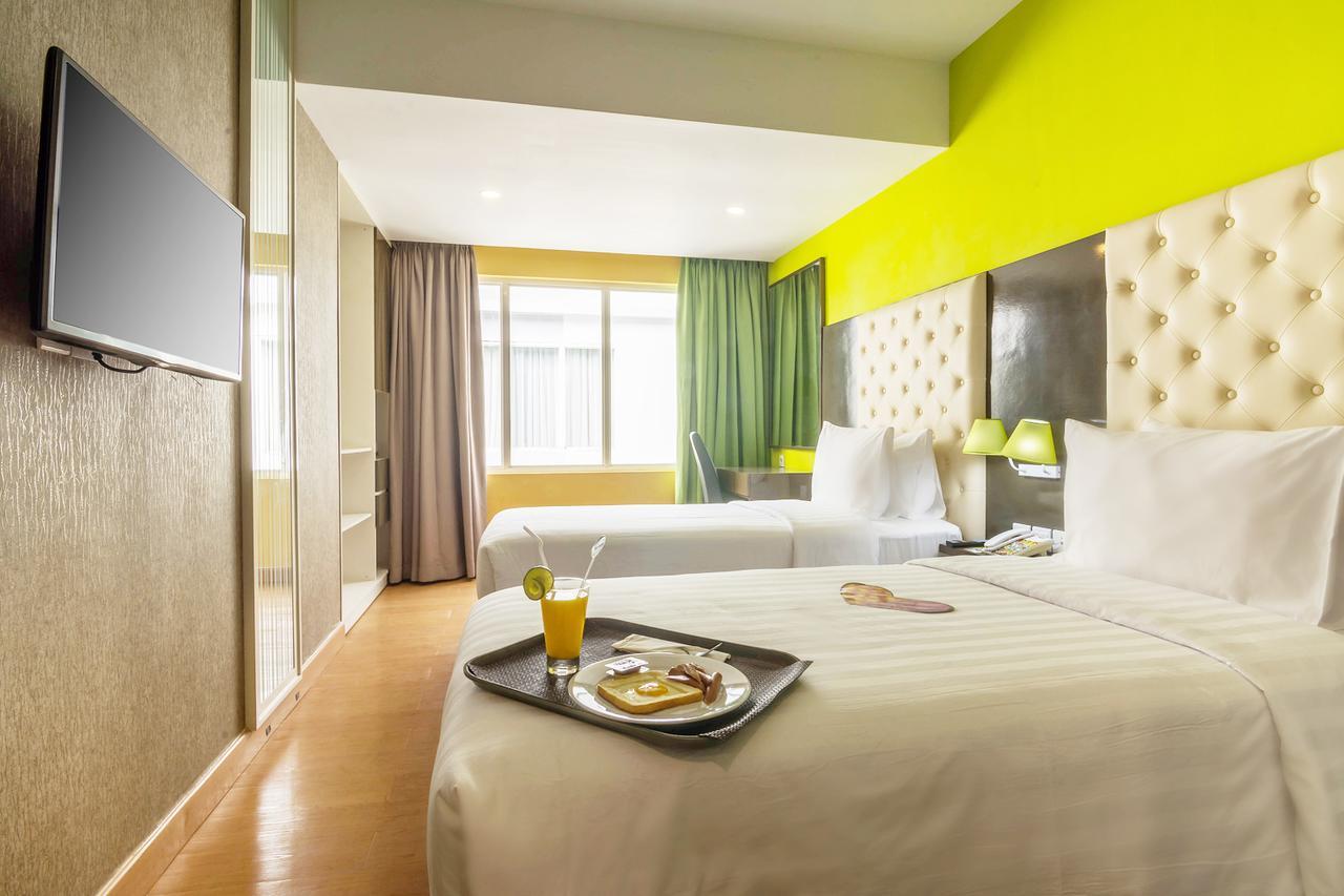 Maxonehotels At Resort Makassar Eksteriør billede